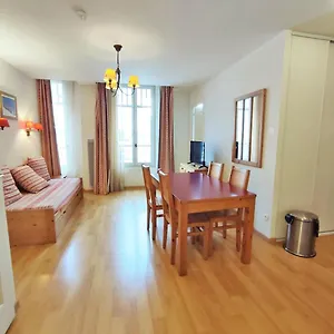 Evasion, T3, Centre Luchon, Wifi, Casier A Skis, Ascenseur, 6 Personnes Appartement
